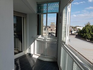 Departamento amplio con patio y balcón - 2 Dormitorios