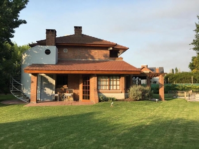 Casa en Alquiler por temporada en pilar del Lago Derqui, Buenos Aires