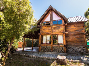 Casa Chalet En Venta En Nahuel Malal, Bariloche, Patagonia