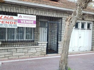 Casa en venta en Barrio Sarmiento
