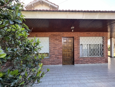 Casa en Venta en Lomas De Zamora, Buenos Aires
