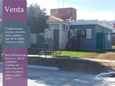 Casa en Venta en San Luis - La Punta - 2 dorm - 4 amb - 50 m2 - 312 m2 tot.