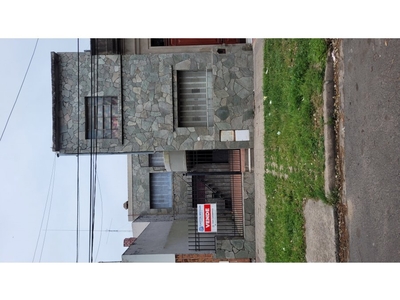 Se vende casa en excepcional zona de Paraná