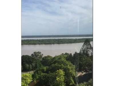 Excepcional semipiso con vista al río Paraná