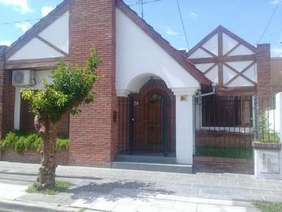 Casa en Venta en Haedo, Buenos Aires