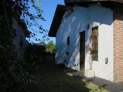 Casa en Venta en Villa Gesell - Dueño directo - Avda.10 Nro 1623 - 1 dorm - 3 amb - 40 m2 - 162 m2 tot.