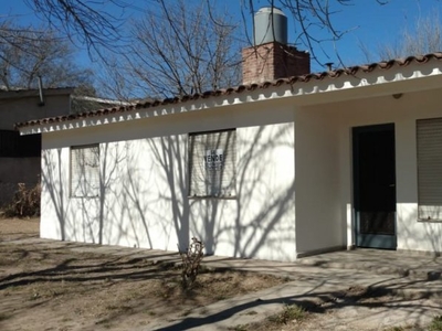 Casa en Venta en Villa Carlos Paz - Juncal - 2 dorm - 3 amb - 85 m2 - 350 m2 tot.