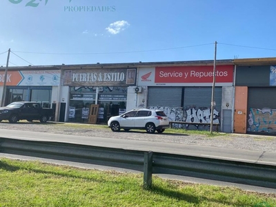Local Comercial en alquiler en Santos Tesei