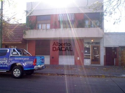 Departamento en Alquiler en La Plata (Casco Urbano) sobre calle 11 n° 12 Depto pbb e/ 32 y 33, buenos aires