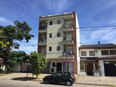 Departamento en Alquiler en La Plata (Casco Urbano) sobre calle 72, buenos aires
