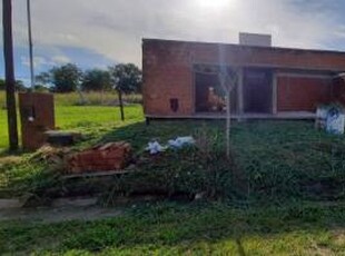 Dueño vende cómoda casa en obra A 20 min. de córdoba