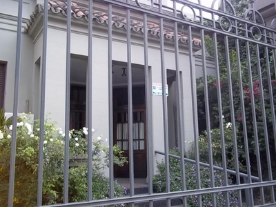 Casa en Alquiler en San Miguel De Tucuman sobre calle Santiago al 700, buenos aires