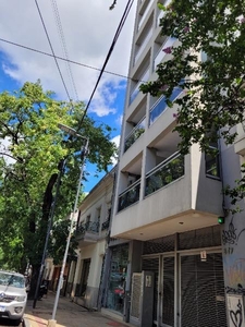 Departamento en Alquiler en La Plata (Casco Urbano) Plaza Azcuenaga sobre calle 56, buenos aires