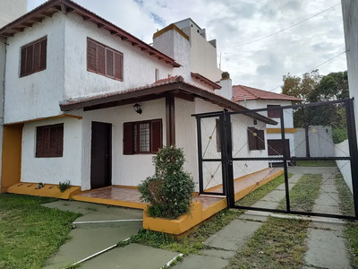 Temporal Casa 4 dormitorios, Calle 1 200, San Clemente Del Tuyu, De La Costa | Inmuebles Clarín