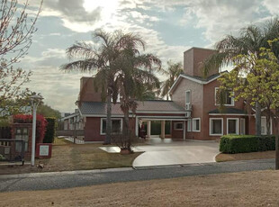 Excelente Casa En Venta En Country San Isidro, Villa Allende
