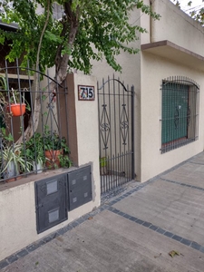 Casa dos familias en Venta en Monte Grande