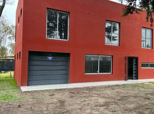 Casa 4 Ambientes Con Garaje - La Reja