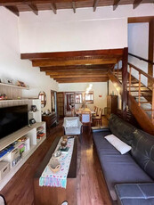 Casa En Venta - 4 Dormitorios 2 Baños - Cochera - 400mts2 - Mar Del Plata